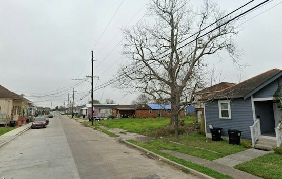 Woman, 27, Accused of Stabbing Man With Scissors on Louisa Street