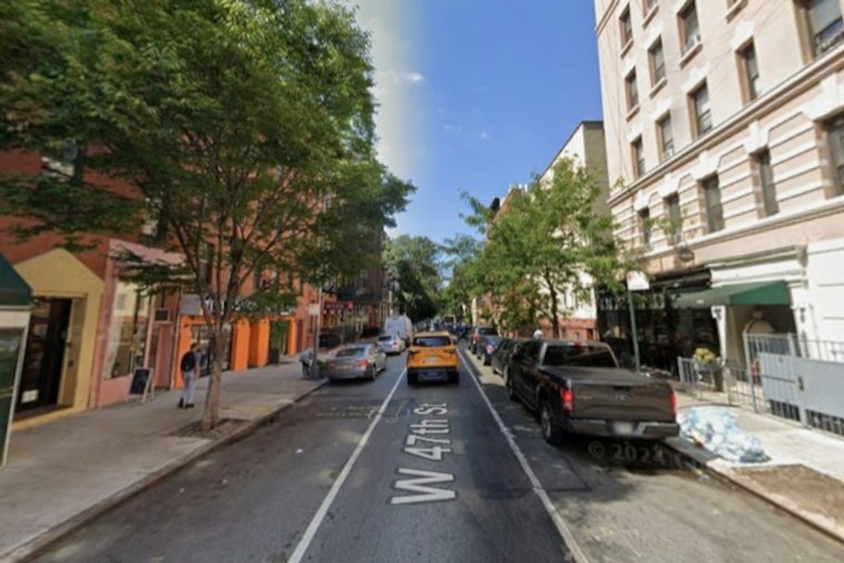 Woman, 35, Stabbed Inside Hell's Kitchen Walk-Up, Man Dies