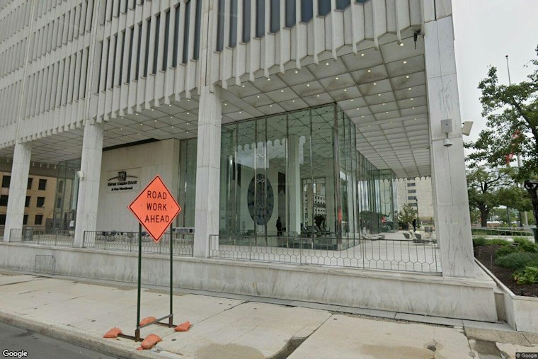 Woman Fatally Stabbed at Woodward and Congress in Downtown Detroit, Suspect Held
