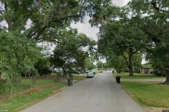 Woman Killed, Man Critically Hurt in Southeast Houston Shooting on Panay Drive
