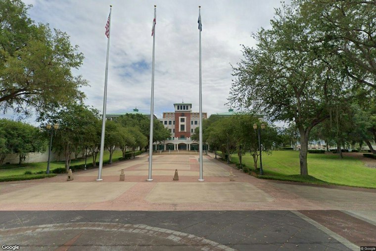 Woman Says Known Person Fired at Her Near Volusia Courthouse Garage; Complex Locked Down