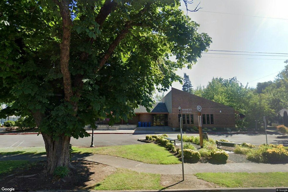 Woodburn Freezes Data Center Bids for 120 Days Over Power, Water Fears