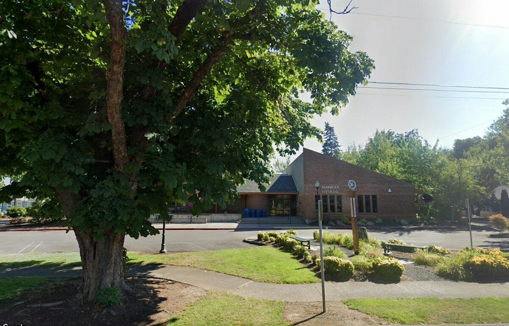 Woodburn Freezes Data Center Bids for 120 Days Over Power, Water Fears