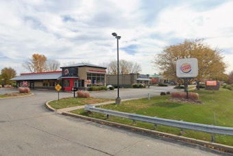 Woodstock Dispensary Opens One of Illinois' First Cannabis Drive-Thrus