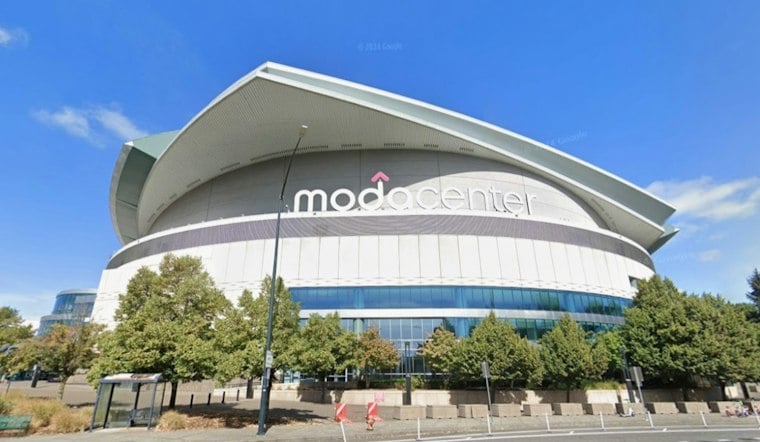 Wyden Threatens NBA Owners Over Tax Perks to Keep Blazers in Portland