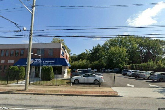 Yonkers Man Pleads Guilty to Nearly Fatal Babylon Stabbing, Faces 18 Years
