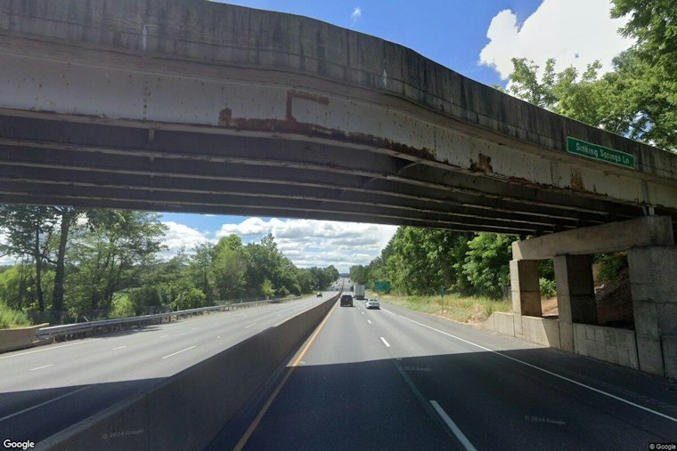 York County I-83 Crash Hurts Driver, 3 Kids Who Weren't Properly Buckled In