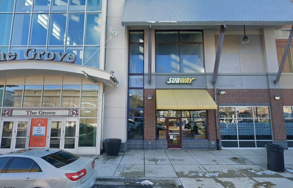 Zona Rosa Sells for $63.3 Million as New Owner Eyes Northland Turnaround