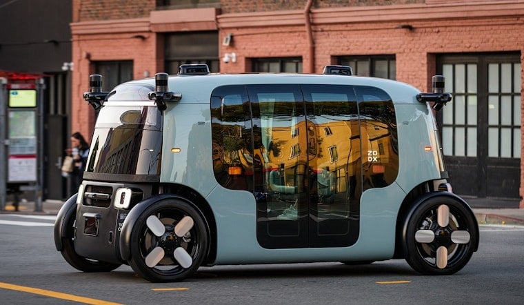 Zoox Robotaxi Cruises Past Closed Road Sign In Las Vegas Arts District, Driver Sounds Alarm