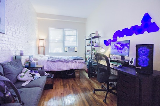 What's the cheapest rental available in Hell's Kitchen, right now?