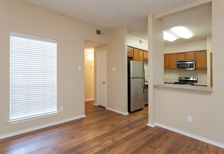 What will $800 rent you in Fort Worth?