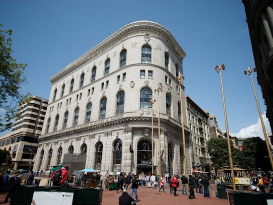 Forever 21 At Powell & Market Prepares To Close Its Doors