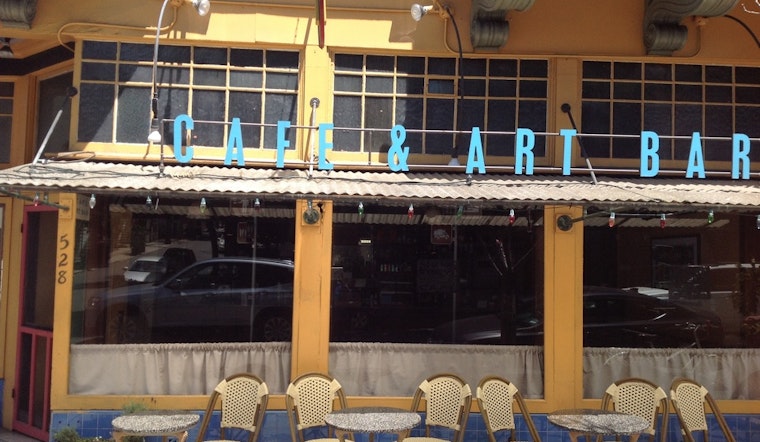 Momi Toby’s Stays A Quiet Place In A Busy Neighborhood