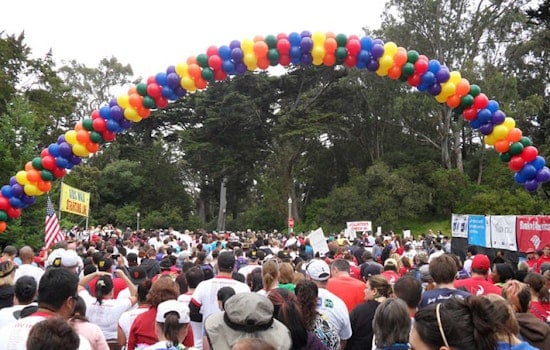 Inner Sunset Weekend: AIDS Walk, Talk To Strangers, Flower Piano And More