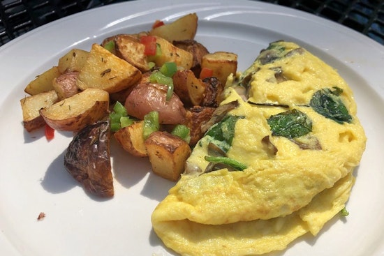 Casual breakfast and lunch spot Evergreen Eatery debuts in Jamaica Plain