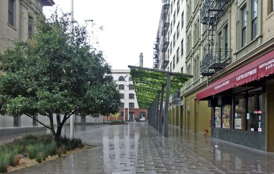Police seek 4 suspects in SoMa stabbing, pepper-spray attack