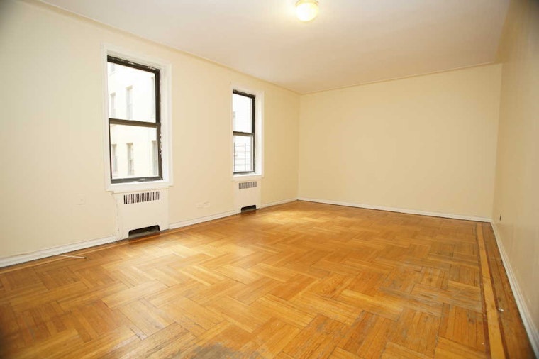 What's the cheapest rental available in Flatbush?