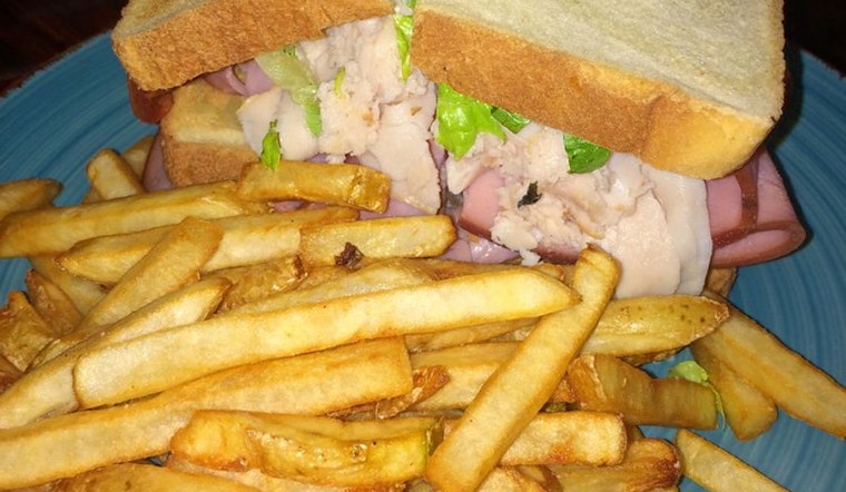 Porch & Patio brings American fare, craft beers to Kenner