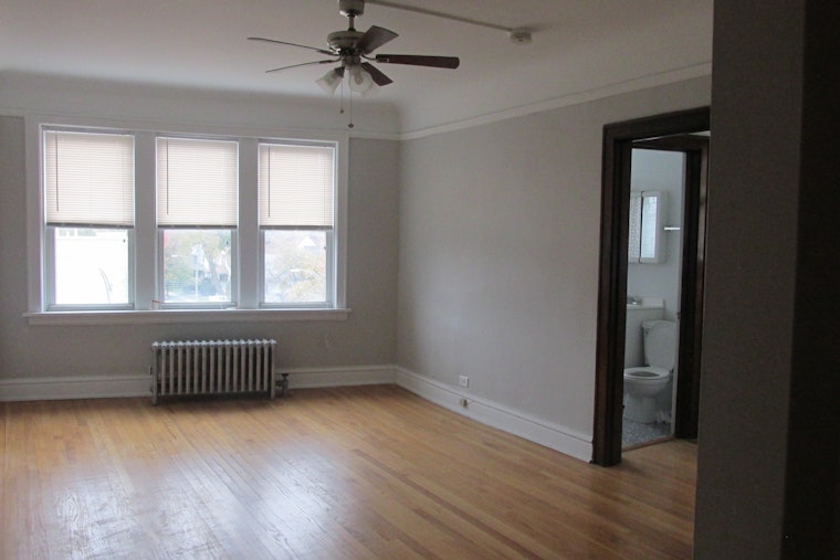 What will $1,000 rent you in Forest Park?