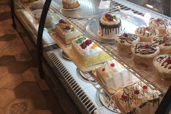 New Mexican spot El Molino de Oro debuts in Orange, with burritos and baked goods