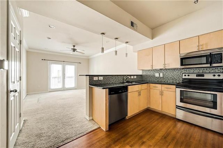 What does $1,100 rent you in Dallas?
