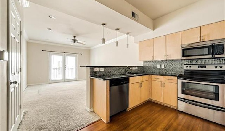 What does $1,100 rent you in Dallas?