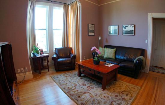Unregistered Short-Term Rental Hotel Adopts 30-Day Minimum Stay