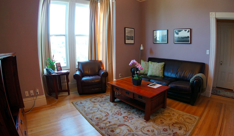 Unregistered Short-Term Rental Hotel Adopts 30-Day Minimum Stay