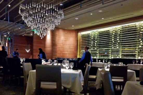 Del Frisco's brings its upscale steakhouse fare to Back Bay