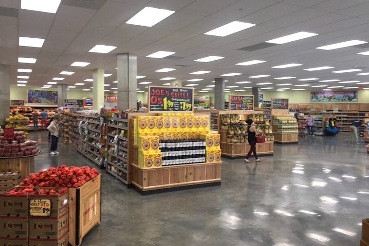 Trader Joe's opens in downtown Minneapolis