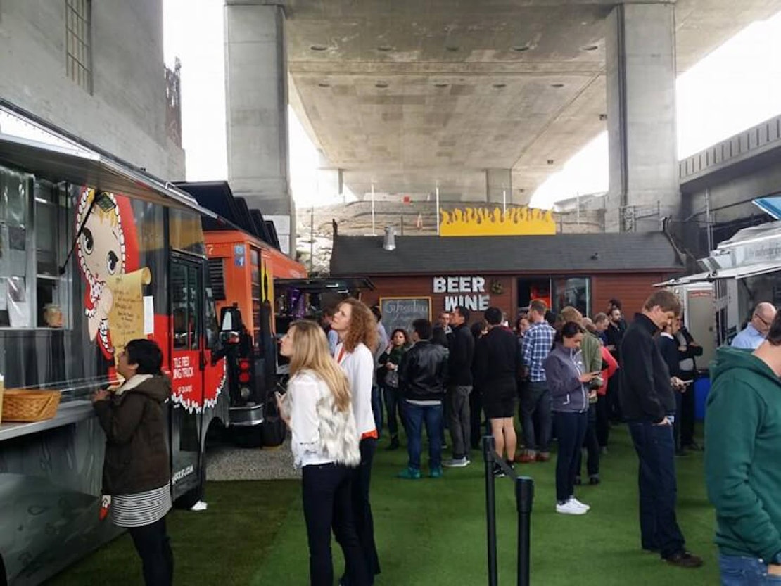 G Food Truck Lounge Feeding Hungry Workers Hiring Homeless Neighbors