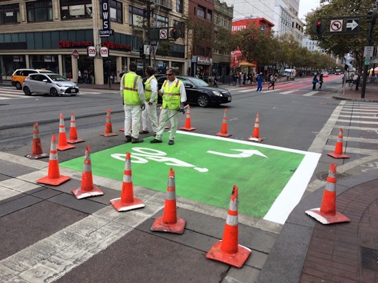 Photo: Left-Turn Bike Box Comes To Seventh & Market