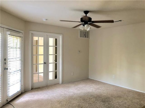 Renting in Dallas: What will $800 get you?