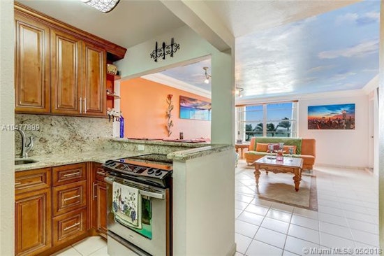 What does $1,800 rent you in Miami Beach?