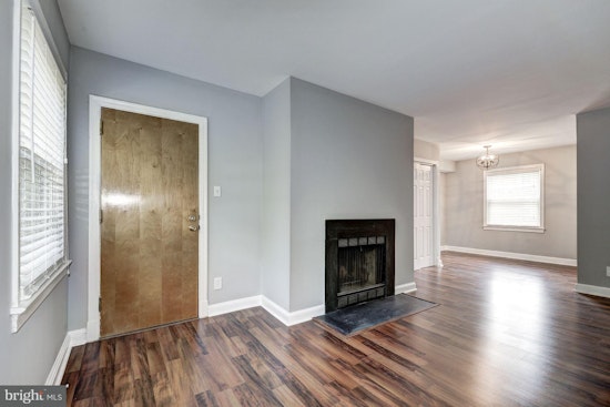 What will $1,600 rent you in Arlington, right now?