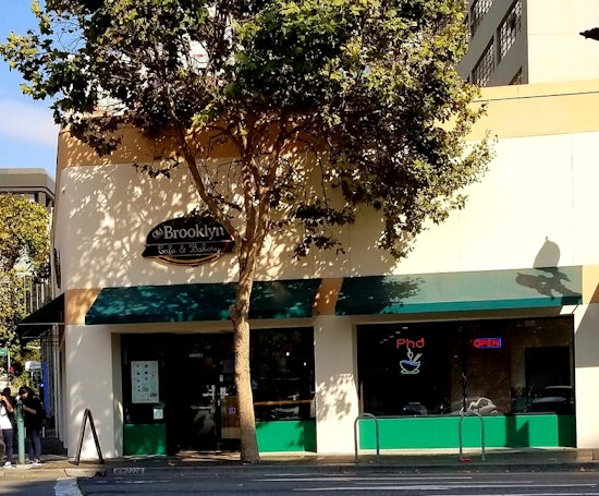 Uptown Oakland Eats: Le Pho Restaurant debuts, new Blue Bottle on its way, Dragon Pearl closes