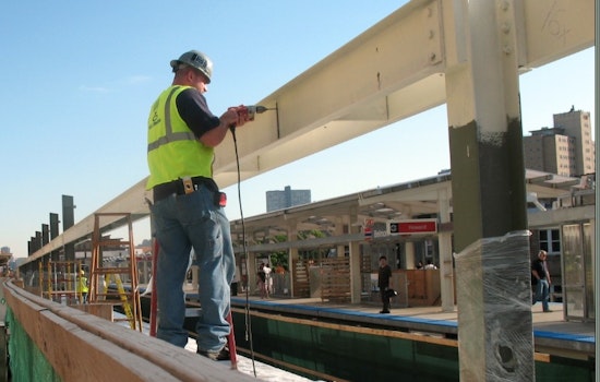 Software added most Chicago jobs last month; employees rate construction highest