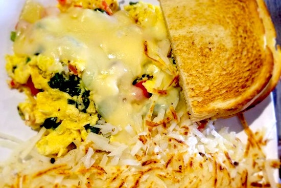 Manny's Place opens in Tacoma with breakfast, burgers and more