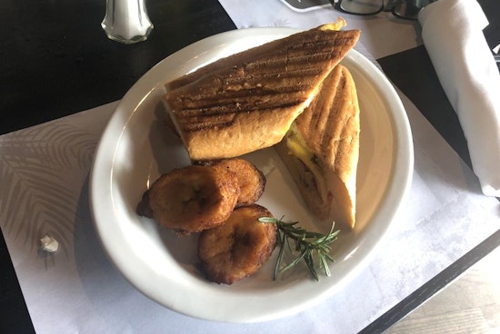 Taste of Havana cocktail bar and eatery debuts in Logan Square