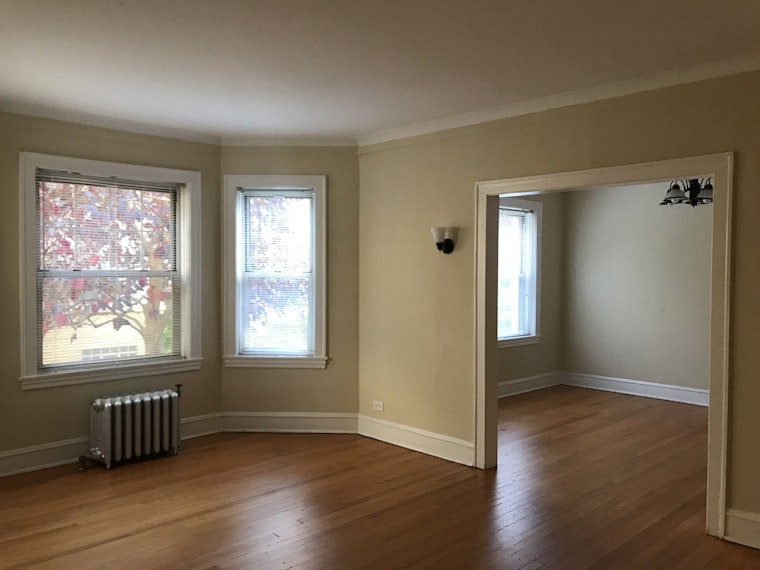 What will $1,200 rent you in Evanston, right now?