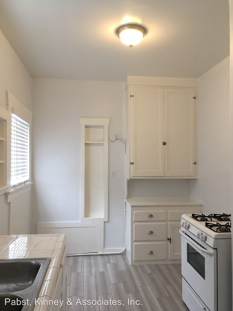 Explore today's cheapest rentals in Los Angeles