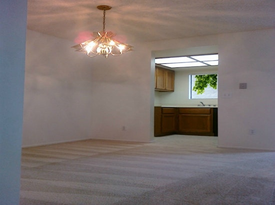 What will $1,700 rent you in Glendale, right now?