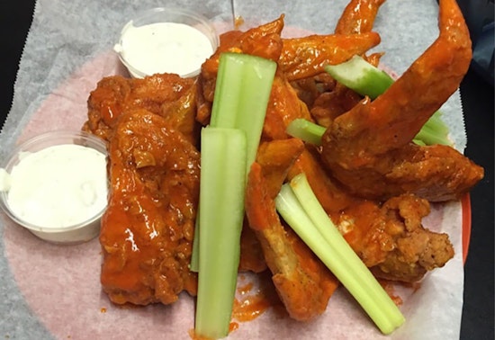 The 4 best spots for chicken wings in Minneapolis, ranked