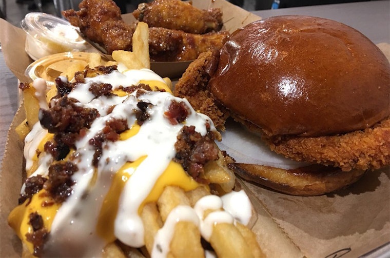 New eatery 10Q Chicken opens its doors in downtown Evanston