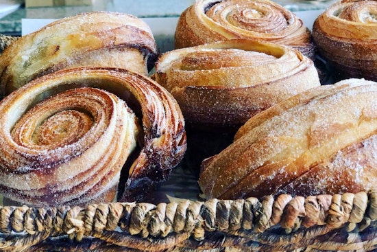 Mensch Bakery debuts in La Brea with kosher treats and brunch fare