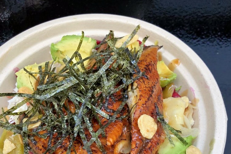 Poke spot Maui Onion opens a second location in Midtown