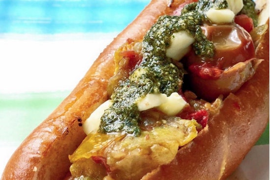 New service Loud Mouth Food Bikes delivers gourmet hot dogs in Chicago