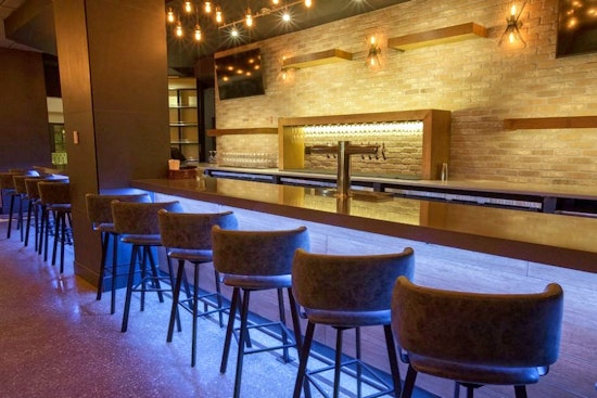 Score pizza and more at Park West's new Casati's Pizza Vino