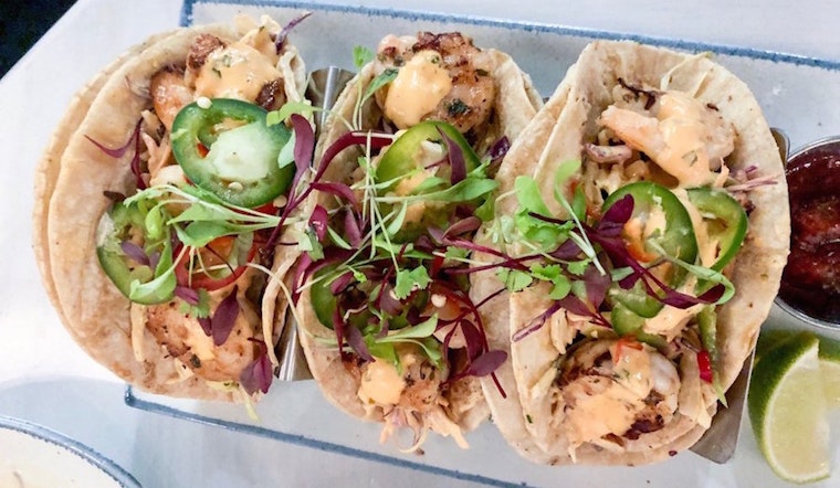 Hampton Social debuts fresh location in Streeterville