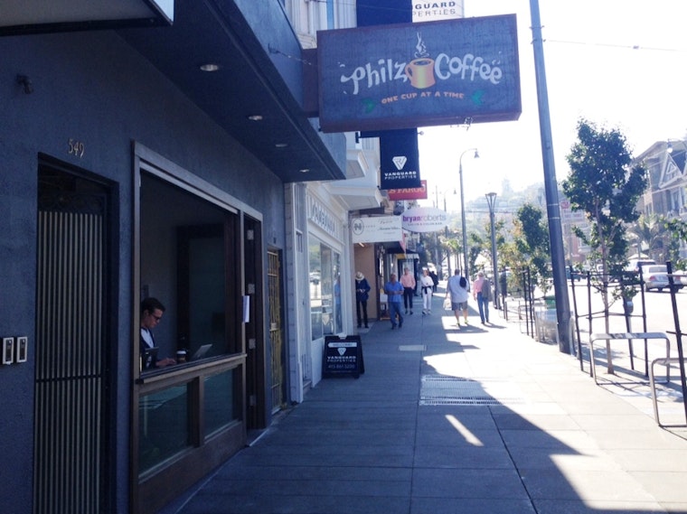 Philz' Outdoor Seating Temporarily Removed To Comply With Castro Street Regulations